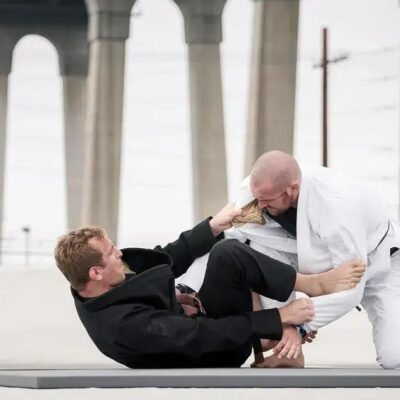 7 Passos Simples de Como Amarrar Faixa de Jiu Jitsu