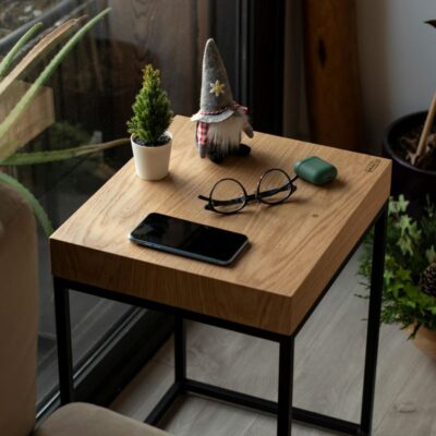 Mesa de canto com gaveta para quarto