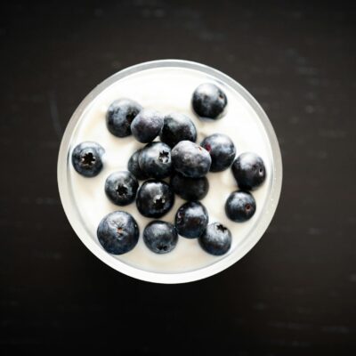 Iogurte Natural: O Guia Definitivo para uma Flora Intestinal Próspera e Saúde Integral — benefícios do iogurte natural para a