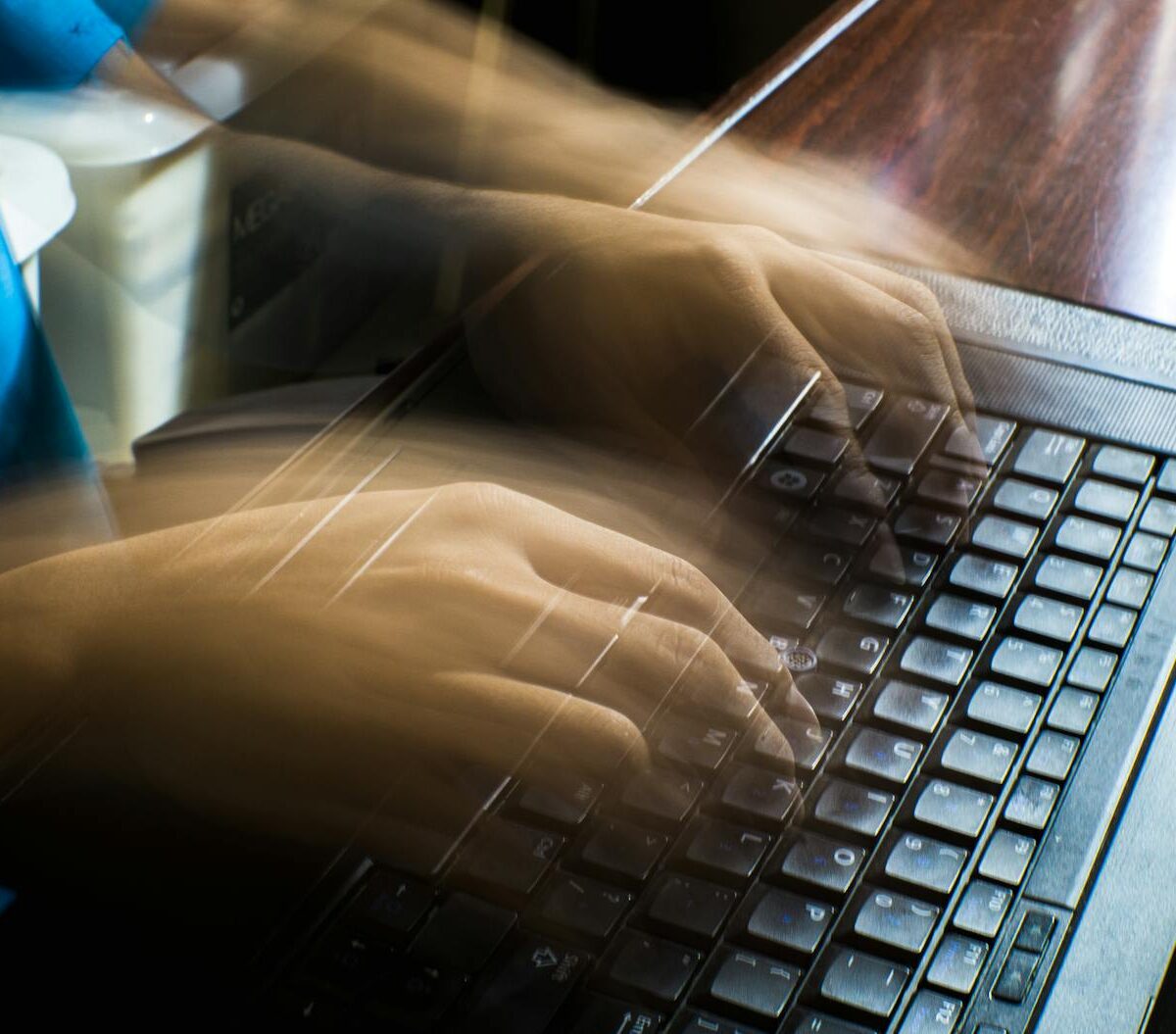 Computador Lento? Acelere Seu PC Agora Sem Gastar em Peças Novas! [Guia Definitivo] — como acelerar o computador lento sem co