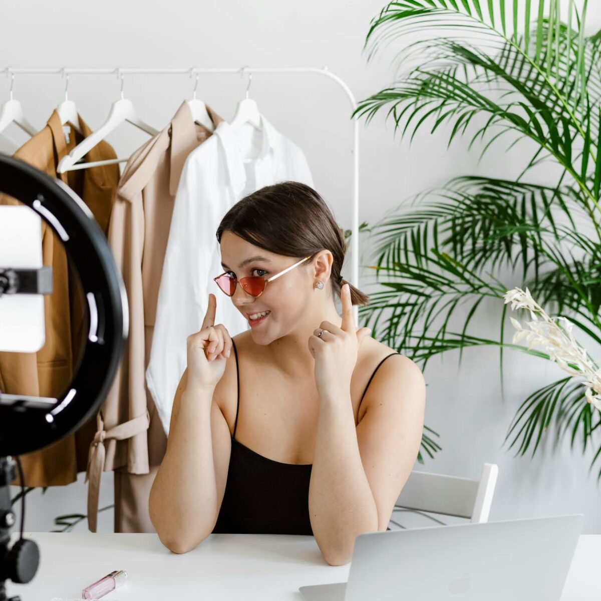 Parcerias com Influenciadores Digitais: O Guia Completo para Fazer com Pouco Dinheiro e Alto Impacto — como fazer parcerias c