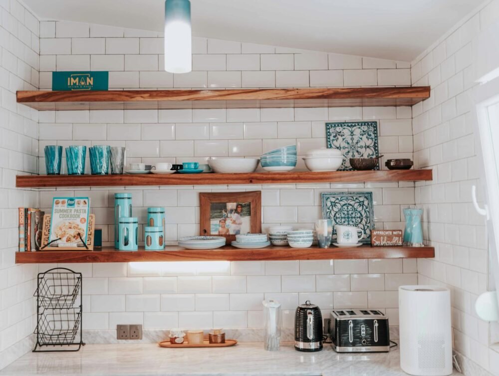 Instalar Prateleiras em Casa: O Guia DIY Definitivo Sem Chamar Pedreiro — como instalar prateleiras em casa sem chamar pedrei