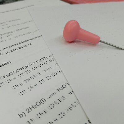 O Efeito Mandela: Exemplos famosos de memórias coletivas falsas (Pikachu, Darth Vader).