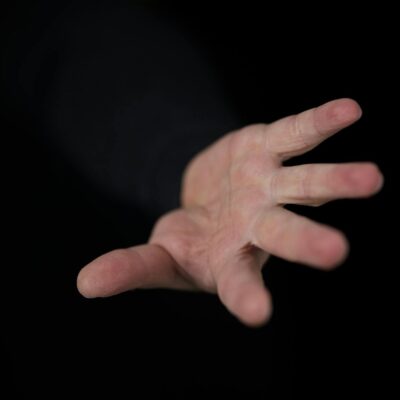 Para Superdotados de Sinestesia: Pessoas que conseguem ouvir cores ou ver sons, a sinestesia é uma condição neurológica onde