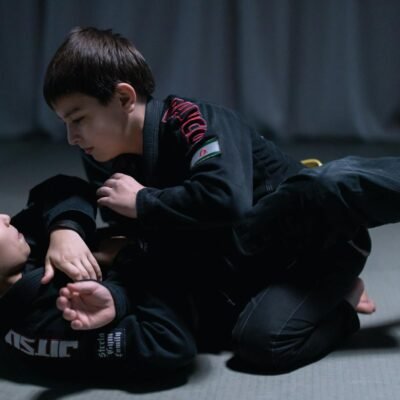 Jiu Jitsu Brasileiro para Adultos: Domine as Técnicas Essenciais para Iniciantes — técnicas básicas de jiu jitsu brasileiro p