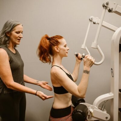 Treino de Força para Mulheres Acima de 50: Segurança, Vitalidade e Resultados Comprovados — treino de força para mulheres aci
