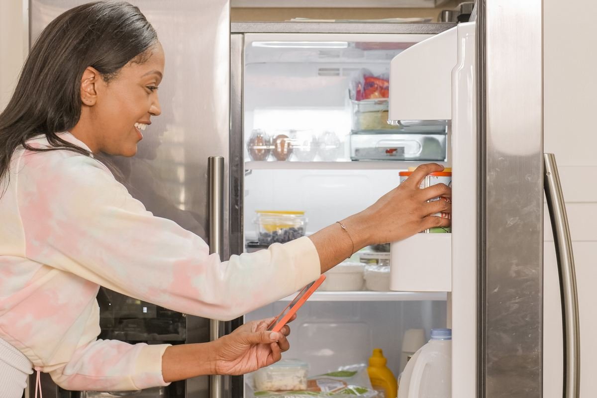 Geladeira pode ficar ligada em extensão